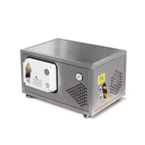 Hidrolimpiadora de agua fría desde 150 bar y 900 L/h, potente y eficiente para limpieza profesional en talleres, vehículos y superficies industriales.